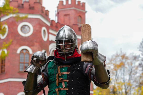 Knight Warrior Announces Speech News Medieval Battlefield History — ストック写真