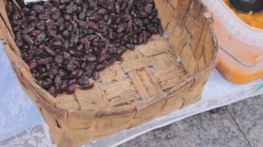 Kurumuş gül üzümü bitkisi. Sağlıklı bileşen antioksidan. Doğal vitamin.