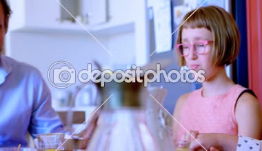 Birlikte kahvaltı mutfak ev 4 k bulunmadan önce dua aile