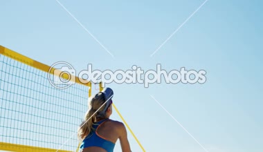 4 k Beach voleybol oynayan voleybol oyuncular