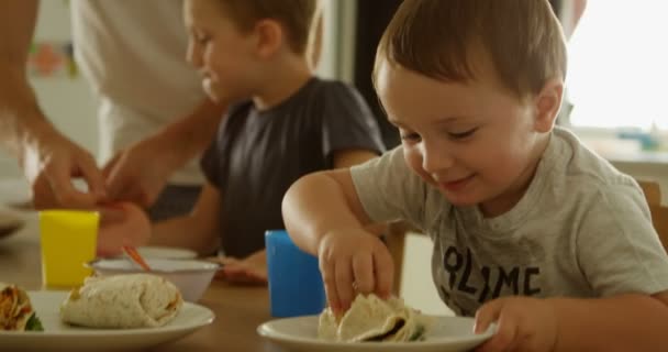 Kids Having Food Father Dining Table Home — Stock Video
