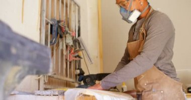 4 k atölyede çalışma özenli sörf tahtası maker