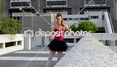 City 4 k kaldırımda germe balet