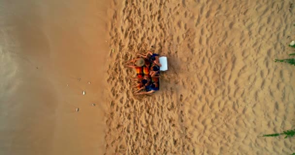 Aerial View Tourists Sitting Together Beach — Stock Video