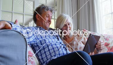 Mutlu üst düzey çift dijital tablet kanepe ev 4 k kullanma.