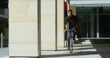 Smartwatch süre binicilik bisiklet sokak 4 k üzerinde kontrol erkek erkeğe