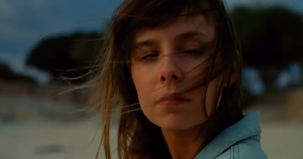 Close Woman Sitting Beach — Stock Video