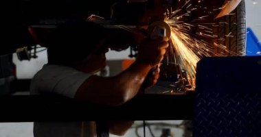 Erkek mekanik taşlama makinesi 4 k garajda kullanma