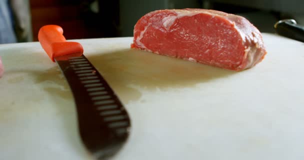 정육점이 K에서에서 고기를도 클로즈업 — 비디오