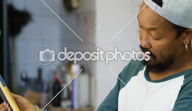 Kaykay atölye 4 k kontrol adam