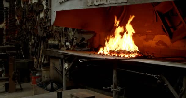 Leerer Kamin Werkstatt — Stockvideo