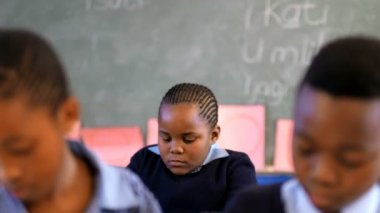 Okulda sınıfta okuyan Schoolkids 