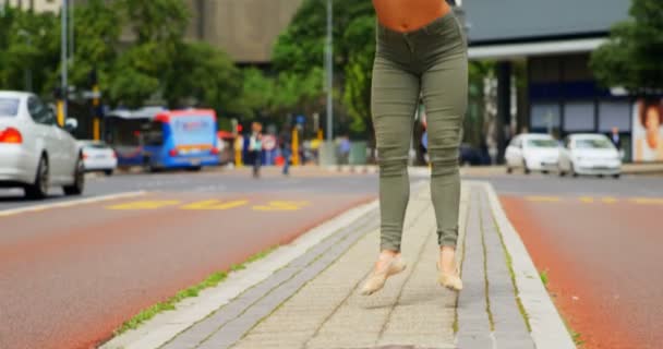 Jonge Danseres Dansen Straat Stad Stad Achtergrond — Stockvideo