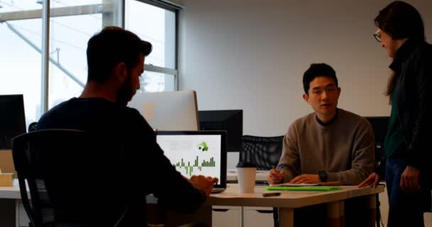 Business Colleagues Interacting Each Other Desk Male Executive Working Desk — Stock Video