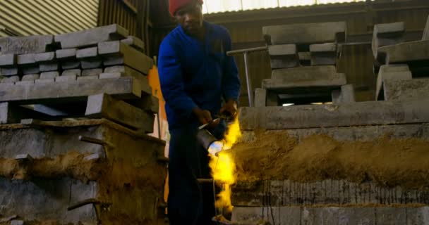 Male Worker Heating Mold Workshop Mlae Worker Holding Blow Torch — Stock Video