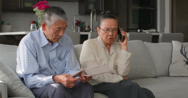 Front View Old Senior Asian Couple Using Multimedia Device Comfortable — Stock Video