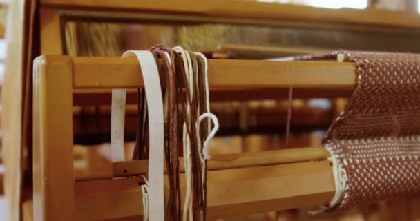 Close Hand Loom Machine Empty Workshop Threads Weaving Cloth Hand — Stock Video