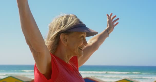 Side View Active Senior Caucasian Woman Standing Promenade Beach She — Stock Video
