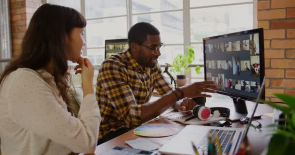 Side View Diverse Graphic Designers Working Photos Computer Desk Office — Stock Video