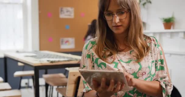 Portrait Millennial Caucasian Woman Working Office Creative Business Using Tablet — Stock Video