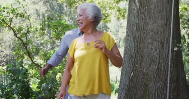 Homme Afro Américain Senior Femme Métisse Passant Temps Maison Isolement — Video
