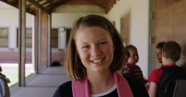 Portrait Caucasian Girl Standing Outdoor Corridor Break Looking Camera Smiling — Stock Video