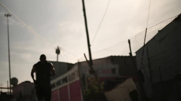 Hombre Afroamericano Vistiendo Ropa Deportiva Disfrutando Hacer Ejercicio Temprano Día — Vídeos de Stock