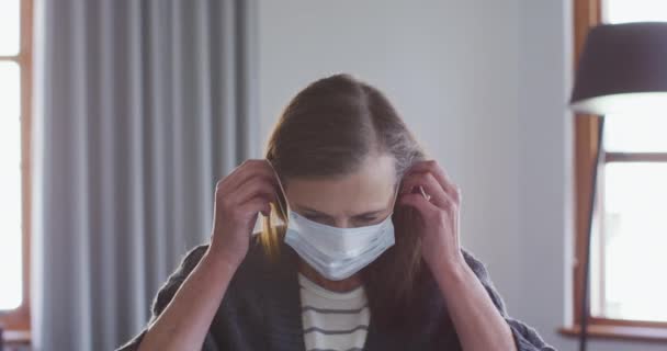 Ritratto Donna Caucasica Che Gode Tempo Casa Distanza Sociale Auto — Video Stock