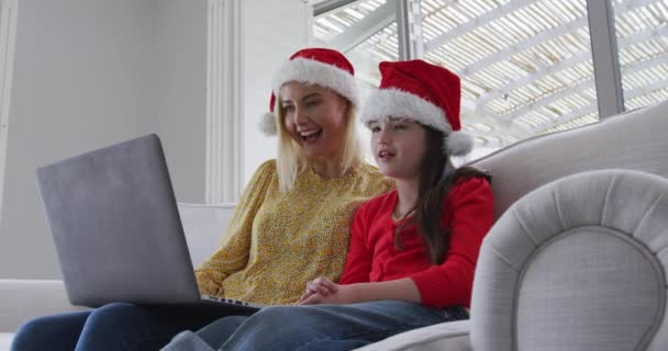 Caucasian Woman Spending Christmas Home Her Daughter Together Using Laptop — Stock Video