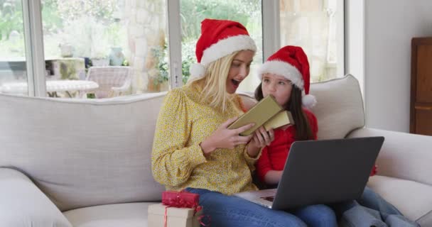 Caucasian Woman Spending Time Home Her Daughter Together Santa Hats — Stock Video