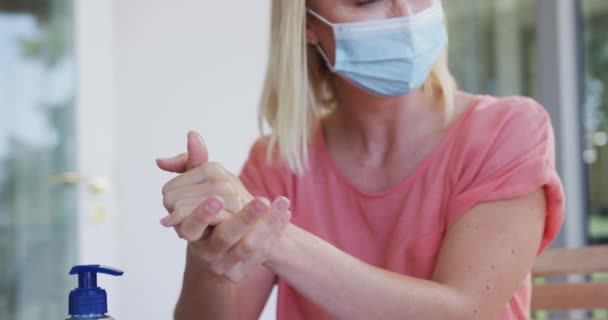 Caucasian Woman Home Her Daughter Together Wearing Face Masks Woman — Stock Video