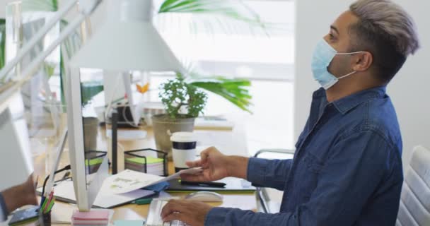 Mixed Race Man Woman Face Masks Working Office Desks Man — Stock Video