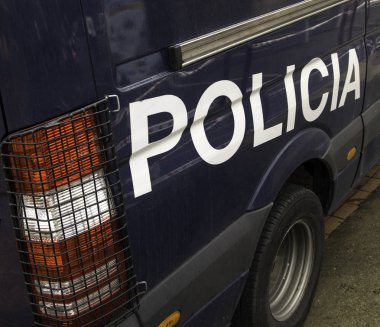 Polis kamyonete çatışma, şiddet ve güvenlik
