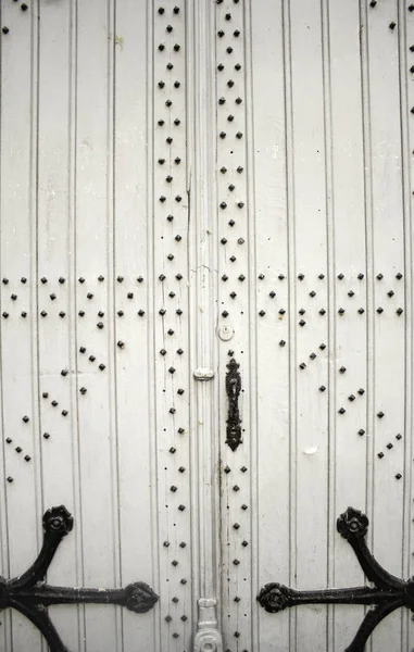 Aged Wooden Door Lock Construction — Stock Photo, Image