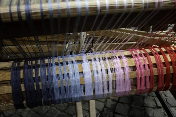纱线织机 手工缝纫 — 图库照片
