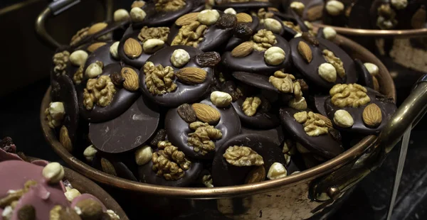 Çikolatalı Pralin Belçika Salonu Yemek Tatlılar — Stok fotoğraf