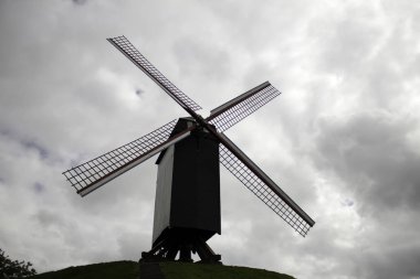 Bruges 'deki eski değirmen, yel değirmeni detayları, dünya mirası alanı.