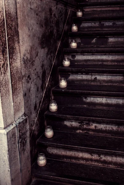 Velas Uma Escada Detalhe Iluminação Decoração — Fotografia de Stock