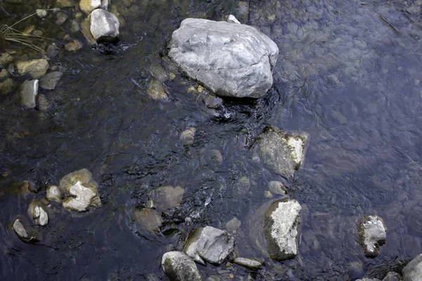 Ποτάμι Κίνηση Στο Φυσικό Πάρκο Τοπίο Και Περιβάλλον — Φωτογραφία Αρχείου