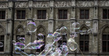 Sabun köpüğü şehir, turizm ve eğlence