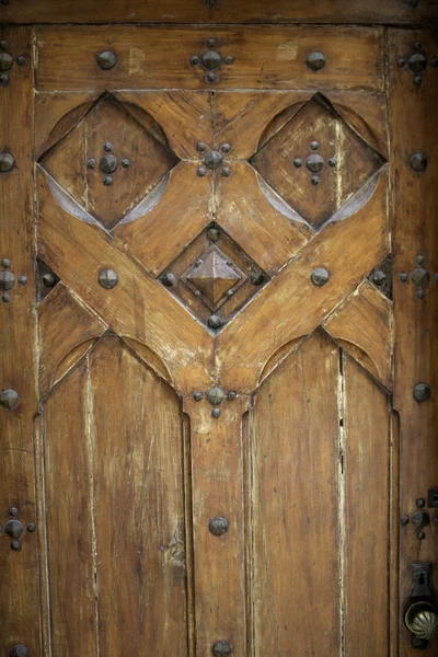 Carved Wooden Doors Construction Architecture Detail — Stock Photo, Image