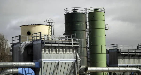 Factory with smoke chimney — Stock Photo, Image