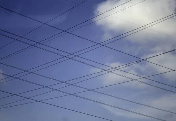 Torre eléctrica cielo —  Fotos de Stock