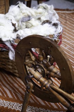 Dönen tekerlek el yapımı