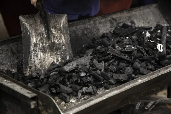 Вугільні вугілля — стокове фото