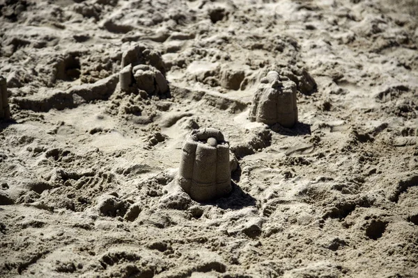 Piaszczysta plaża zamek — Zdjęcie stockowe