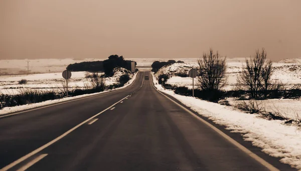 Αυτοκινητόδρομος Χιονισμένος δρόμος — Φωτογραφία Αρχείου