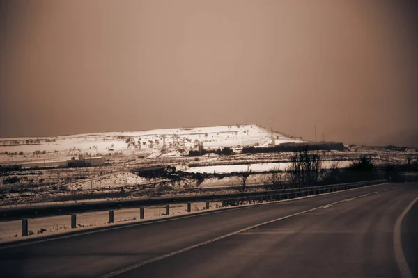 Karayolu karlı yol — Stok fotoğraf