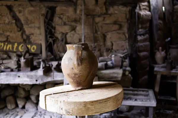 Jarrones de cerámica — Foto de Stock