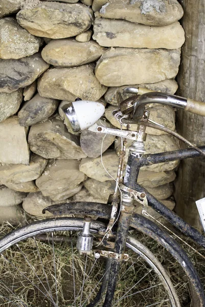 Old metal bicycle — Stock Photo, Image